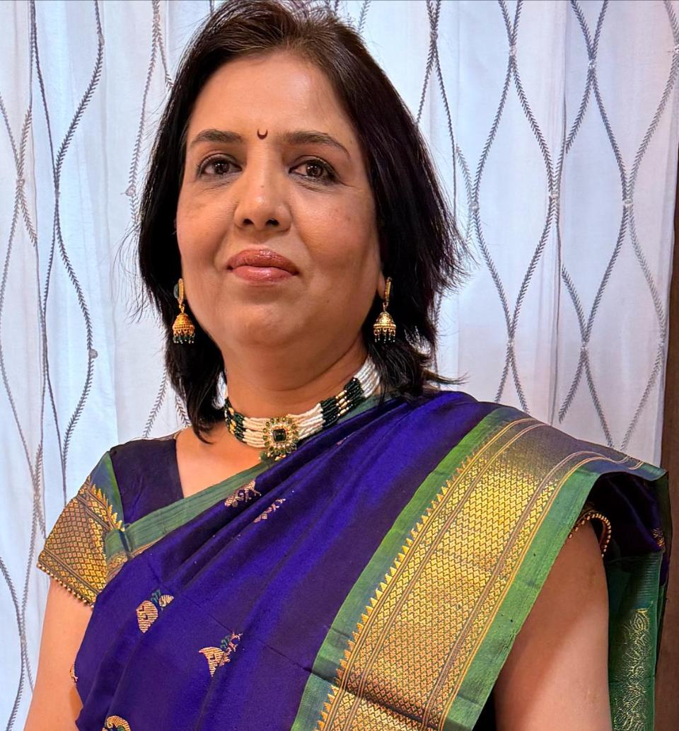 Dr Asha Barge
